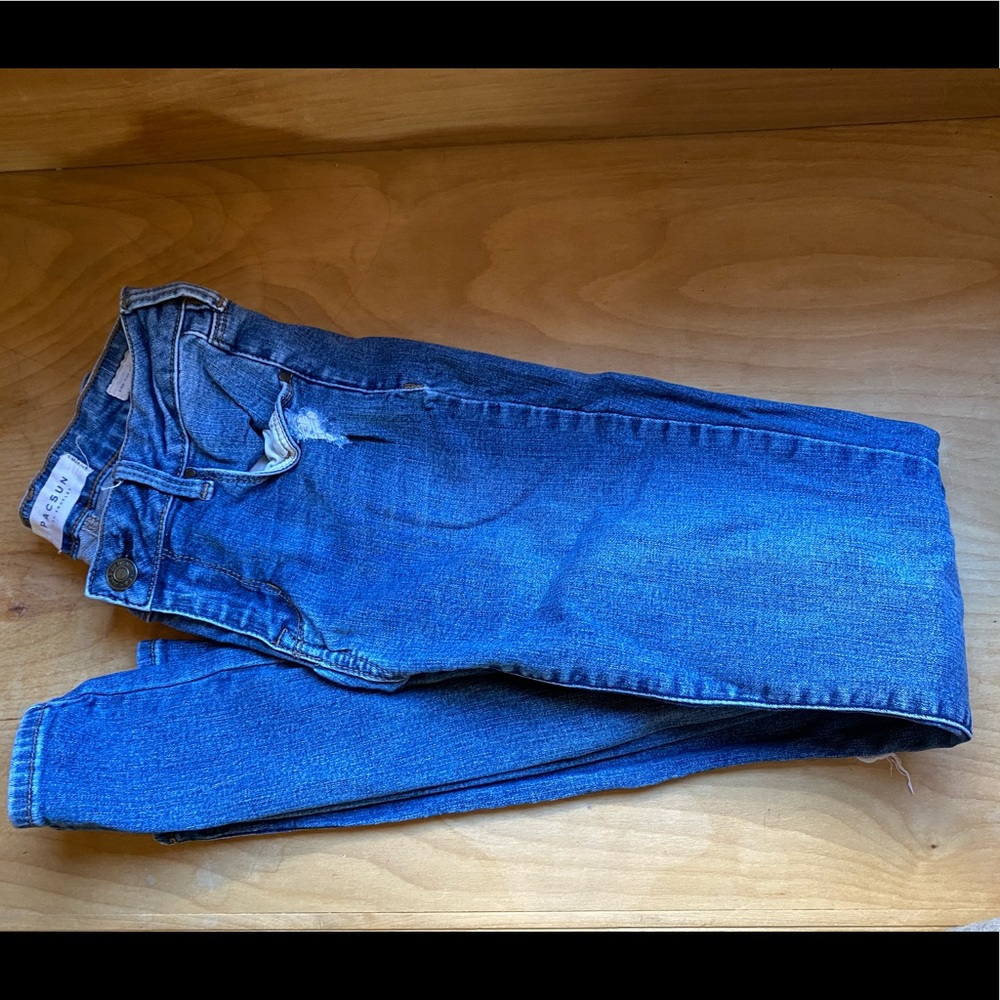 PacSun Low rise skinniest jeans size 24 waist